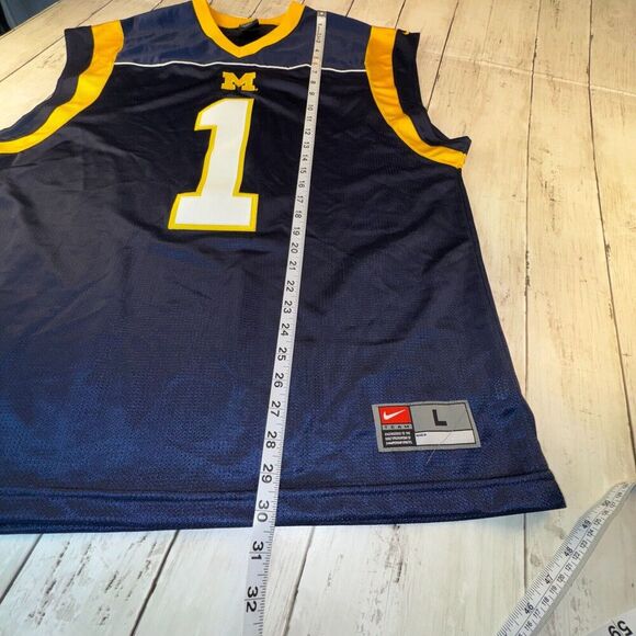 Vintage Nike Team Michigan Wolverines Jersey #1 Sleeveless Mens Large - Picture 6 of 6